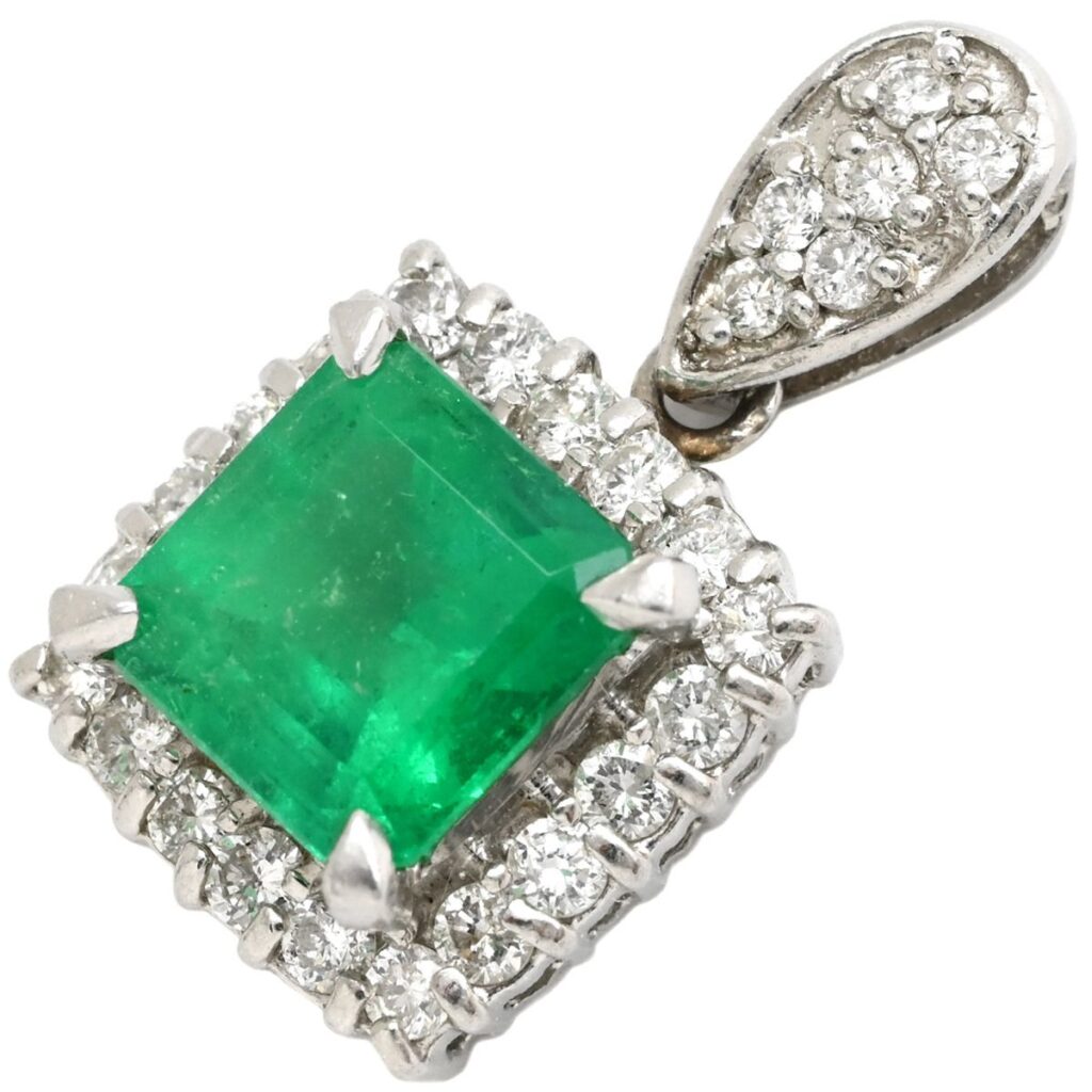 pm900｜ダイヤモンド[ペンダントトップ エメラルド ダイヤ Pt900 エメラルド ダイヤモンド プラチナシルバー 緑 コロンビア産 ネックレストップ ]を買取しました。【真珠買取リパール】