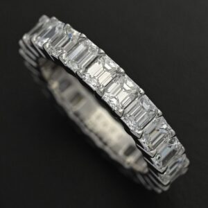 グラフ エメラルドカット ｜サファイア[3.72ct/GRAFF グラフ エメラルドカット フルエタニティ･ダイヤモンド リング･指輪/Pt950-6.6g/12号]を買取しました。【真珠買取リパール】