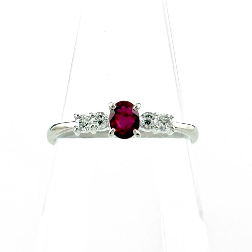プラチナ900 ｜ルビー[ルビー デザインリング プラチナ 指輪 メレダイヤ リング 11号 Pt900 ルビー ダイヤモンド レディース]を買取しました。【真珠買取リパール】