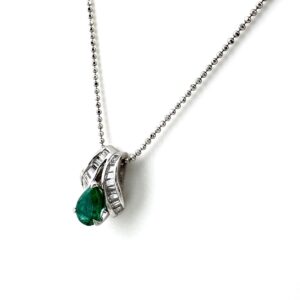 pt850 買取価格｜エメラルド[エメラルド デザインネックレス プラチナ ペンダント メレダイヤ ネックレス Pt900 Pt850]を買取しました。【真珠買取リパール】