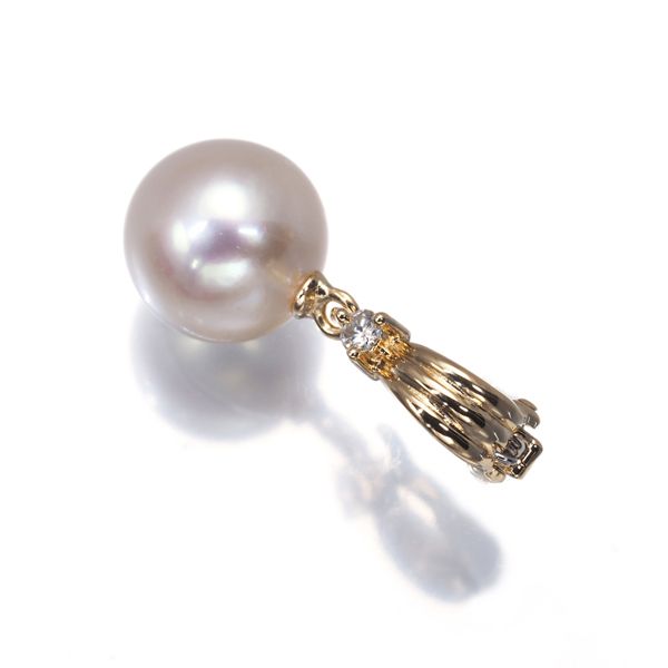 田崎真珠買取相場 ｜ダイヤモンド[TASAKI タサキ ペンダントトップ パール 真珠 8.1mm ダイヤ ダイヤモンド 0.01ct 一粒 K18YG]を買取しました。【真珠買取リパール】