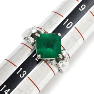 エメラルド 査定 ｜エメラルド[TASAKI リング 指輪 エメラルド ダイヤモンドリング ホワイトゴールド 緑 プラチナ スクエア ステップカットコロンビア産 11.5号]を買取しました。【真珠買取リパール】