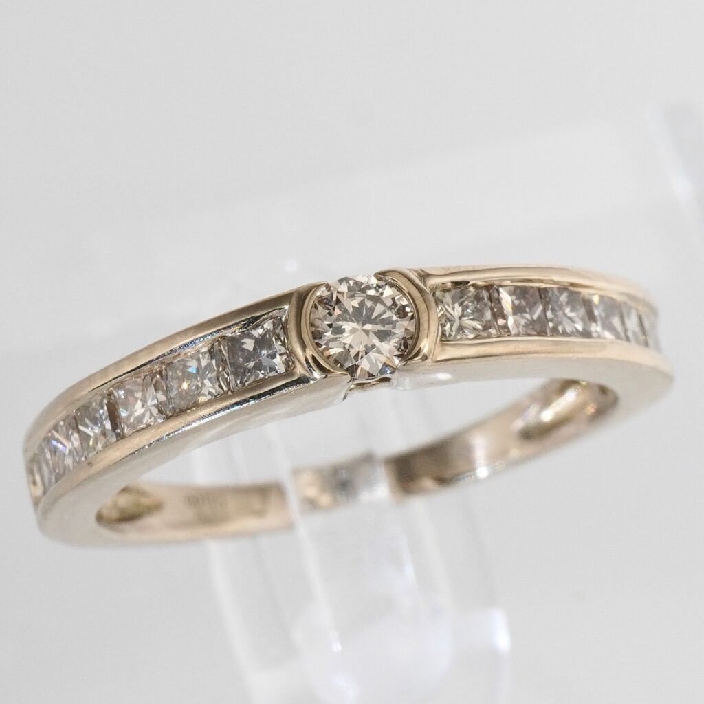 ブラウンダイヤモンド 1カラット 値段 ｜ダイヤモンド[ダイヤ リング ダイヤモンド K18 指輪 18金 一粒　13号]を買取しました。【真珠買取リパール】