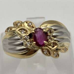 ルビー 1カラット 値段 ｜ルビー[【天然ルビー】 K18 18金 pt900 プラチナ900 デザインリング 天然ダイヤモンド 10号 4.7g 鑑別書付き]を買取しました。【真珠買取リパール】