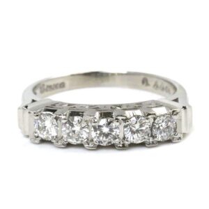 ダイヤモンド 0.4カラット 買取 ｜ダイヤモンド[TASAKI タサキ Pt900プラチナ ダイヤ リング・指輪 ダイヤモンド0.44ct 10号 4.7g 一文字 縦爪 レディース]を買取しました。【真珠買取リパール】