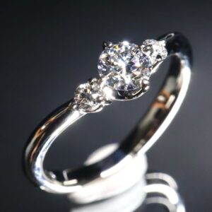 0.25カラット ダイヤ 値段 ｜ダイヤモンド [タサキ Pt950 0.25/0.06ct 天然ダイヤモンドリング]を買取しました。【真珠買取リパール】