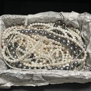 田崎 買取 ｜タサキ真珠 [タサキパールまとめ 約1.5kg ネックレス K18刻印 黒蝶真珠 タヒチパールなど]を買取しました。【真珠買取リパール】