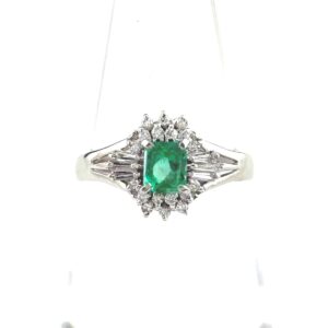 エメラルド 出張買取 ｜エメラルド[エメラルド デザインリング プラチナ 指輪 メレダイヤ リング 15号 Pt900 エメラルド ダイヤモンド レディース]を買取しました。【真珠買取リパール】