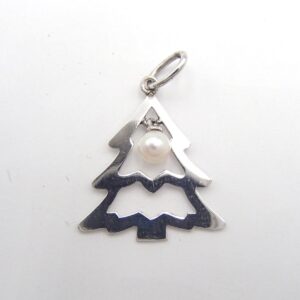 pt900 相場 ｜アコヤ真珠[MIKIMOTO パールネックレストップ Pt900]を買取しました。【真珠買取リパール】