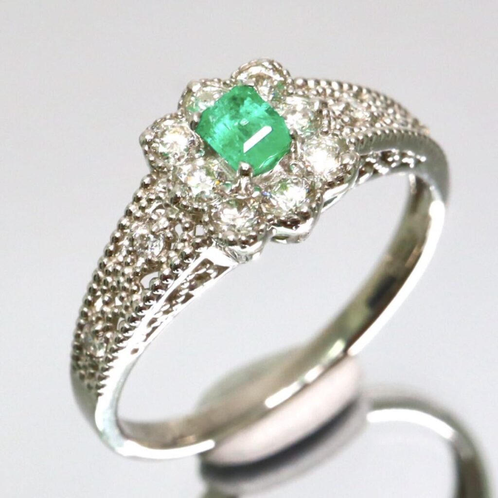 ダイヤモンド エメラルド カット リング ｜ダイヤモンド[Pt950!!0.13/0.30ct!!ソ付!!◆天然エメラルド/天然ダイヤモンドリング◆F 約3.6g 約12号]を買取しました。【真珠買取リパール】