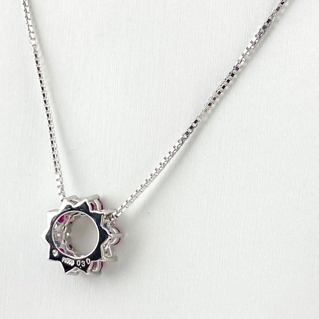 プラチナ850 相場 ｜ダイヤモンド[タサキ TASAKI ルビー デザインネックレス プラチナ ペンダント メレダイヤ ダイヤモンド ネックレス Pt900 Pt850]を買取しました。【真珠買取リパール】