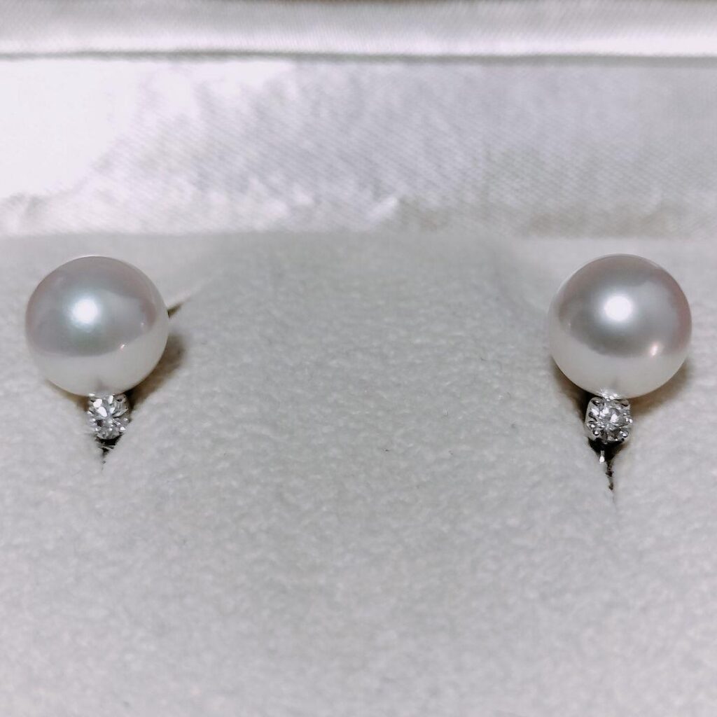 ダイヤ イヤリング 買取相場｜ダイヤモンド[ミキモト ダイヤモンド×パール イヤリング K18WG 8.0mm 2.8g]を買取しました。【真珠買取リパール】