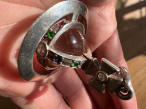 宝石アクセサリー ｜エメラルド[【一点物】四大宝石ペンダント 本水晶・エメラルド・ルビー・サファイ]を買取しました。【真珠買取リパール】