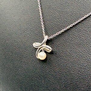 田崎真珠 買取 ｜アコヤ真珠[田崎真珠 TASAKI タサキ 素敵な天然真珠ネックレス シルバー パール]を買取しました。【真珠買取リパール】