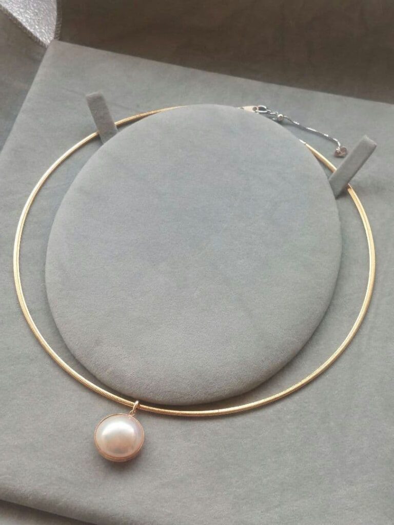 オメガネックレスとは｜真珠[K18オメガネックレス⭐マベパールチャーム]を買取しました。【真珠買取リパール】