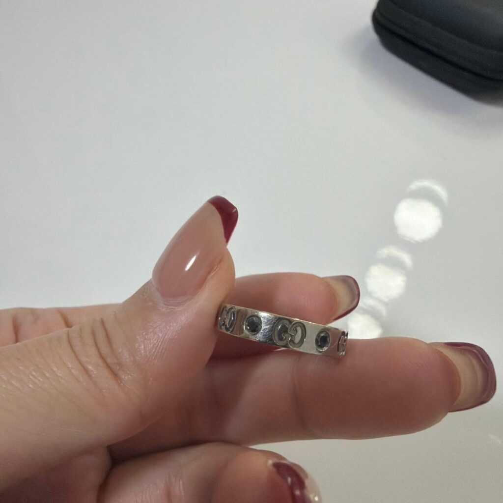 ブラックダイヤモンド 天然 値段 ｜ダイヤモンド[GUCCI　グッチ　ホワイトゴールド　ブラックダイヤモンド]を買取しました。【真珠買取リパール】