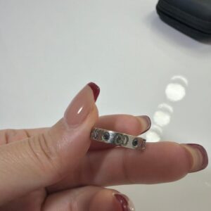 ブラックダイヤモンド 天然 値段 ｜ダイヤモンド[GUCCI　グッチ　ホワイトゴールド　ブラックダイヤモンド]を買取しました。【真珠買取リパール】