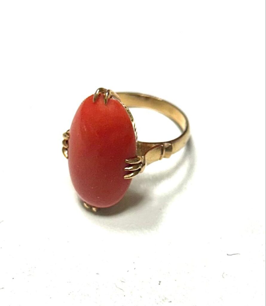 ピンク珊瑚 指輪 ｜珊瑚[K18 内径19mm ピンク石付き リング 約4.5g]を買取しました。【真珠買取リパール】