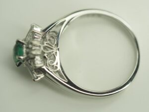 エメラルド 買取 相場 ｜エメラルド[田崎真珠　TASAKI　タサキ　極上良質天然エメラルド　ダイヤリング]を買取しました。【真珠買取リパール】