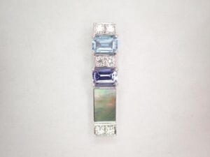 宝石 買取 アクアマリン ｜ジュエリー[タサキ 田崎真珠 K18WG タンザナイト ダイヤ シェル ペンダントトップ]を買取しました。【真珠買取リパール】