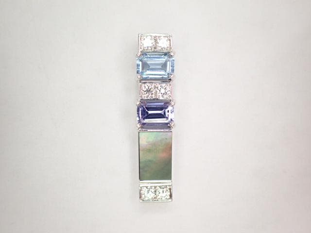 宝石 買取 アクアマリン ｜ジュエリー[タサキ 田崎真珠 K18WG タンザナイト ダイヤ シェル ペンダントトップ]を買取しました。【真珠買取リパール】