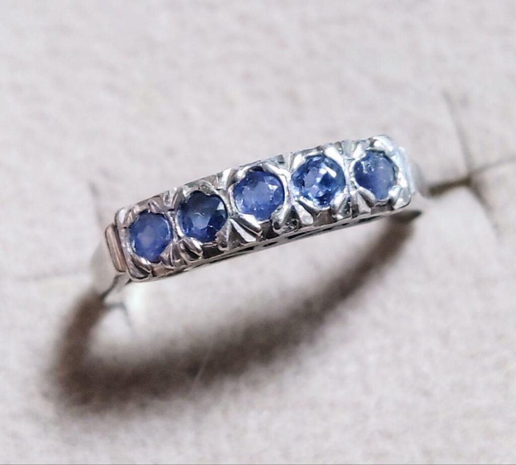 ブランド 貴金属 ジュエリー 刻印 一覧 ｜サファイア[pt850 ブルーサファイア リング]を買取しました。【真珠買取リパール】