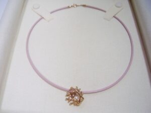 珊瑚ネックレス 買取相場 ｜珊瑚[ミキモト K18 110周年記念 ペンダント パール 珊瑚 ネックレス]を買取しました。【真珠買取リパール】