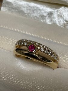 ルビー 価格表 ｜ルビー[k18・ルビーダイヤモンドリング]を買取しました。【真珠買取リパール】