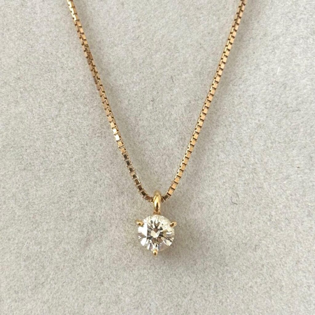 ダイヤモンド 0.2 カラット 相場 ｜ダイヤモンド[【タサキ】K18 一粒　ダイヤモンド　0.20ct ネックレス]を買取しました。【真珠買取リパール】