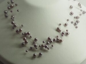 k10wg 買取価格 ｜貴金属[田崎真珠　TASAKI　タサキ　パープル5連パールネックレス　K10WG40cm]を買取しました。【真珠買取リパール】
