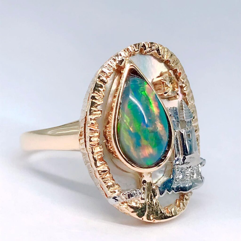 ブラックオパール リング ｜ダイヤモンド[タサキ ブラックオパールリング ダイヤモンド  K18 PT900]を買取しました。【真珠買取リパール】