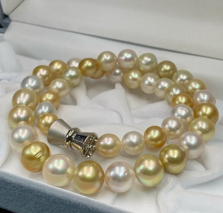 ネックレス 白蝶真珠 買取 ｜マルチカラー パールネックレス 約70g