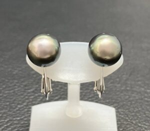 ピアス・イヤリング 黒蝶真珠 買取 ｜パールイヤリング 約4.1g