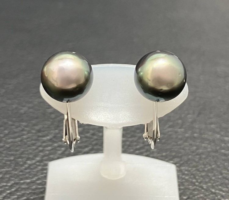 ピアス・イヤリング 黒蝶真珠 買取 ｜パールイヤリング 約4.1g