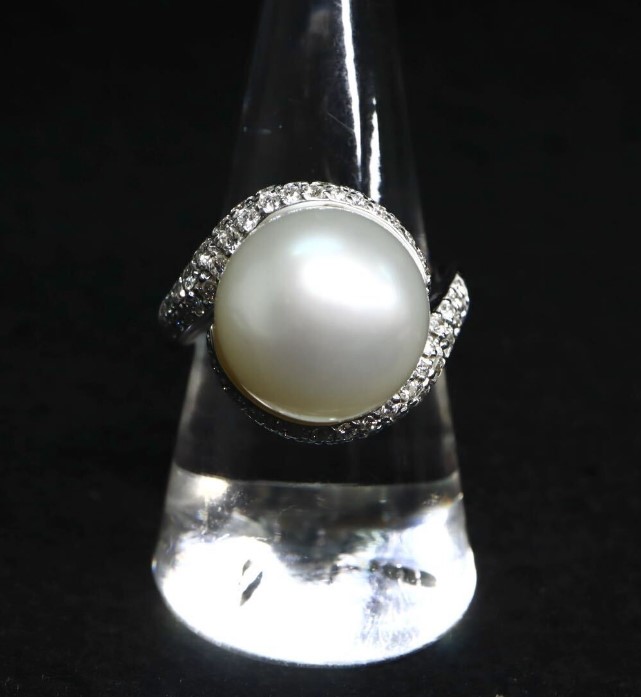 指輪 白蝶真珠 買取 ｜ダイヤ パールリング 16.9g