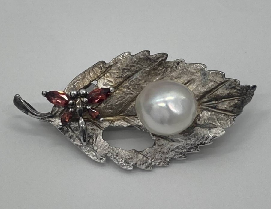 ブローチ 白蝶真珠 買取 ｜トンボ/リーフモチーフ パールブローチ