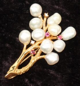 ブローチ 淡水パール 買取 ｜ルビー パールブローチ 8.0g