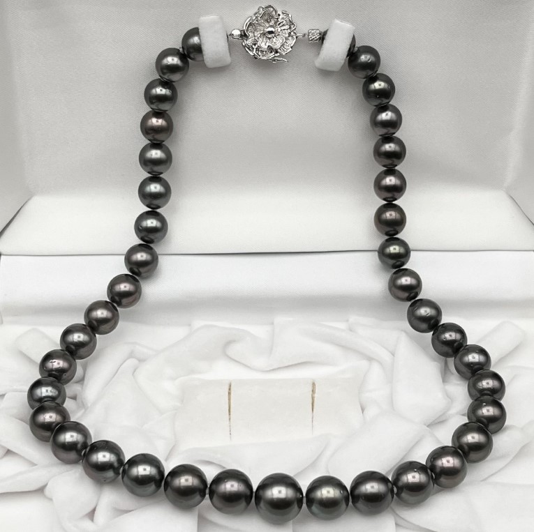ネックレス 黒蝶真珠 買取 ｜オーロラピーコック パールネックレス