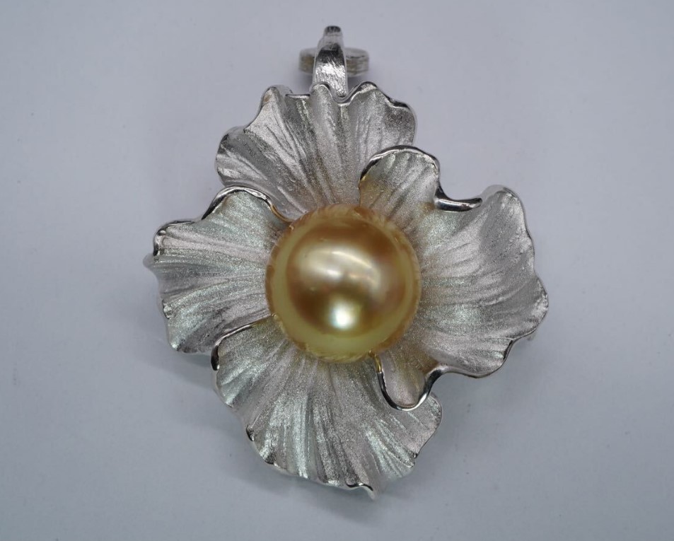 ブローチ ゴールデンパール 買取 ｜パールブローチ