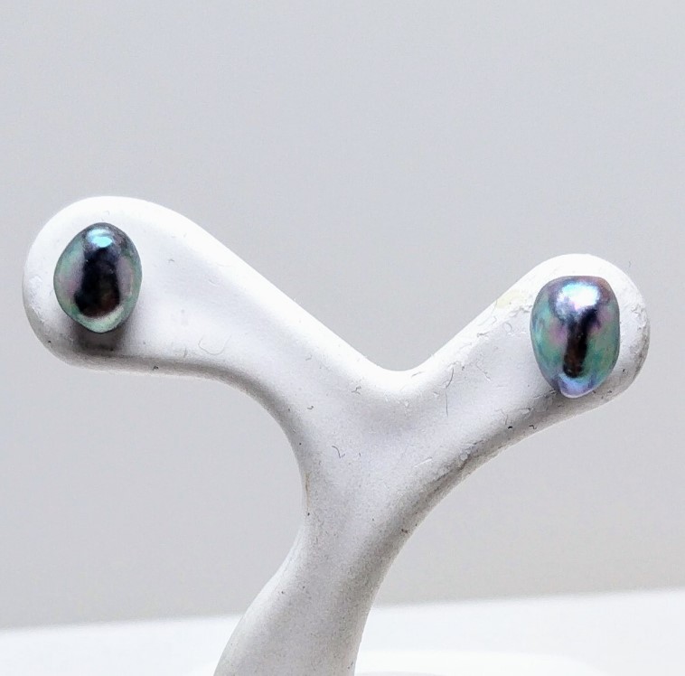 ピアス・イヤリング ケシ真珠 買取 ｜パールピアス