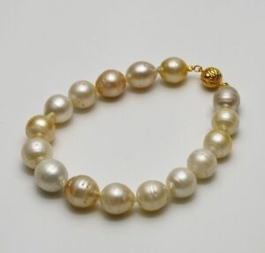 ブレスレット 白蝶真珠 買取 ｜マルチカラー パールブレスレット