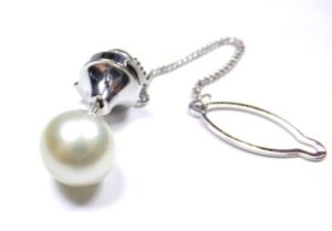 ネクタイピン 白蝶真珠 買取 ｜グリーンゴールド系 パールネクタイピン 約4.5g