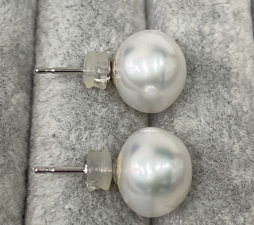 ピアス・イヤリング 白蝶真珠 買取 ｜スタッドパールピアス 4.4g