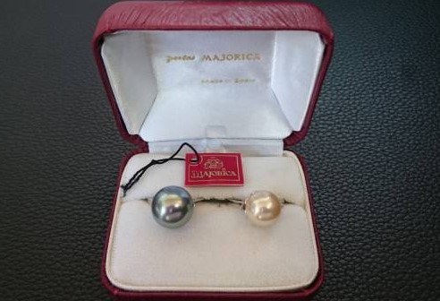 指輪 マジョリカパール 買取 ｜パールリング ホワイト×ブラック2個セット