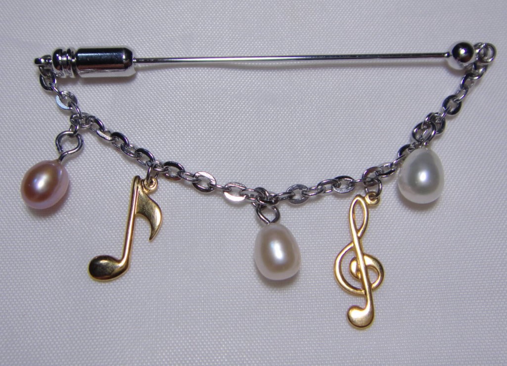 ブローチ 淡水パール 買取 ｜音符 パールブローチ