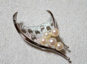 ブローチ アコヤ真珠 買取 ｜パールブローチ