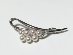 ブローチ 花珠真珠 買取 ｜ダイヤ パールブローチ 9.0g