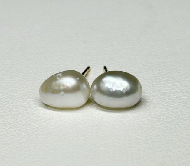 ピアス・イヤリング ケシ真珠 買取 ｜パールピアス 0.8g