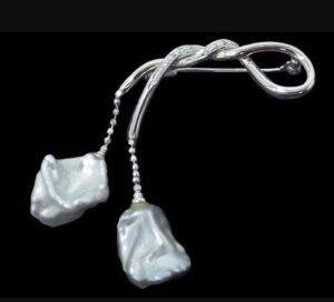 ブローチ ケシ真珠 買取 ｜ライトブルー系 パールブローチ 約7.7g