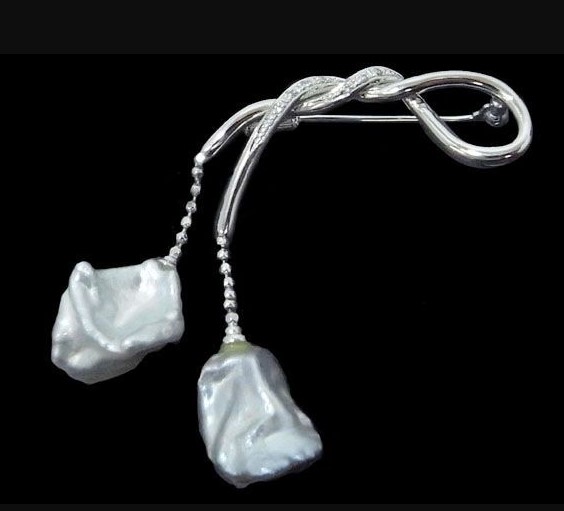 ブローチ ケシ真珠 買取 ｜ライトブルー系 パールブローチ 約7.7g